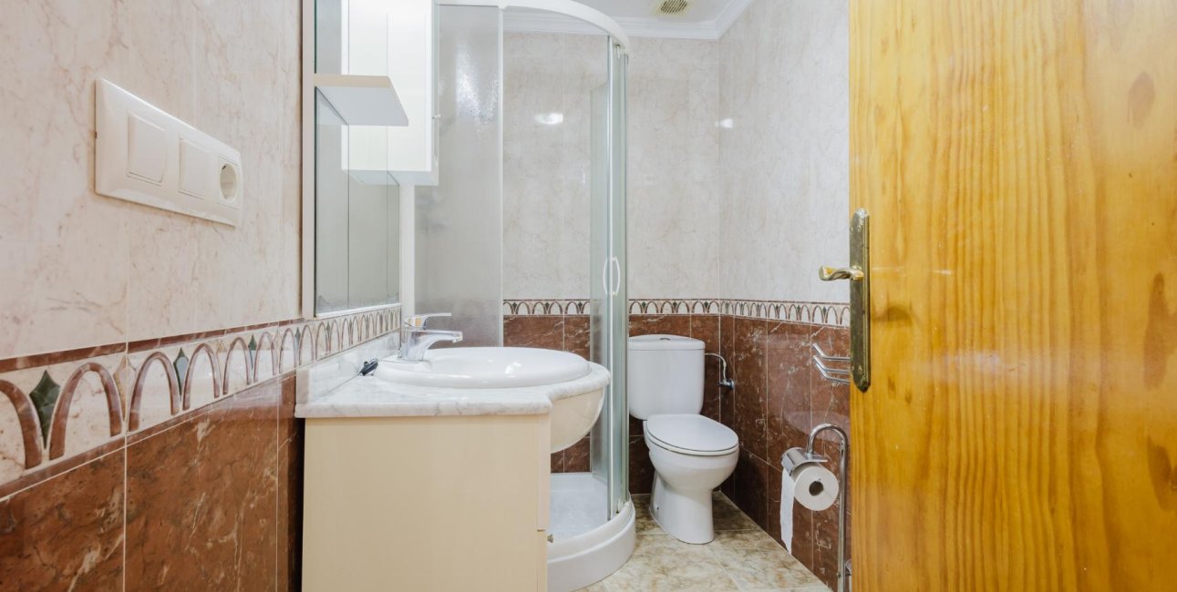 Resale - Apartment / flat -
Torrevieja