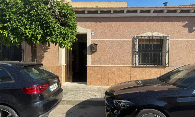 Rynek wtórny - Mieszkanie  -
Benejúzar