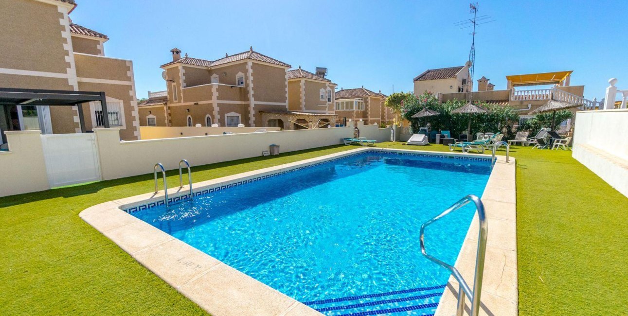 Reventa - Apartamento / piso -
Orihuela Costa