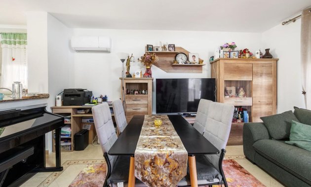 Reventa - Apartamento / piso -
Orihuela Costa