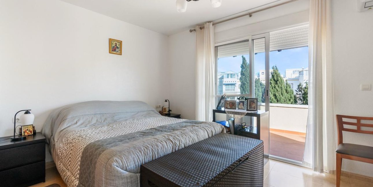 Reventa - Apartamento / piso -
Orihuela Costa