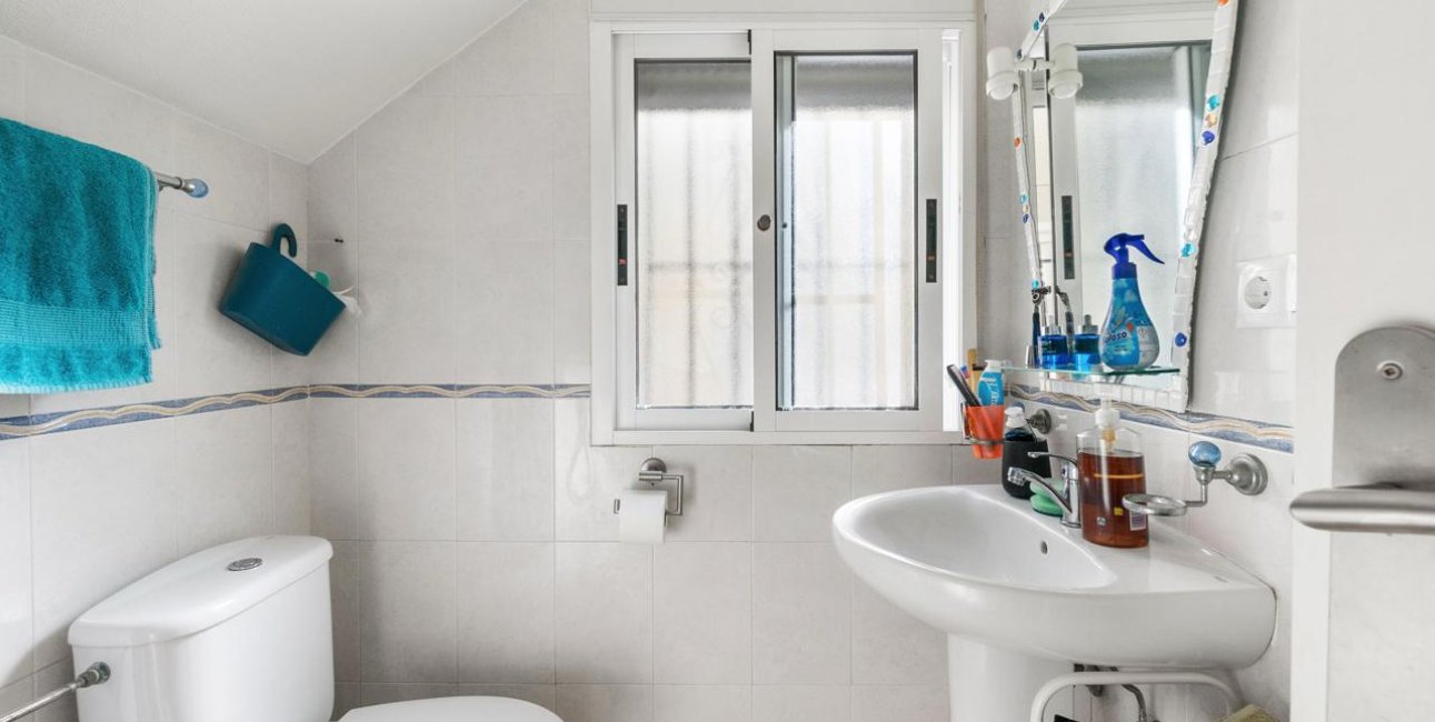 Reventa - Apartamento / piso -
Orihuela Costa