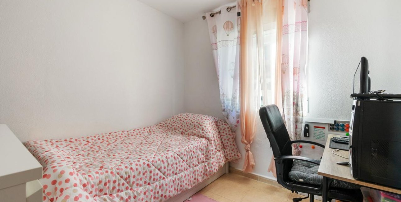 Reventa - Apartamento / piso -
Orihuela Costa