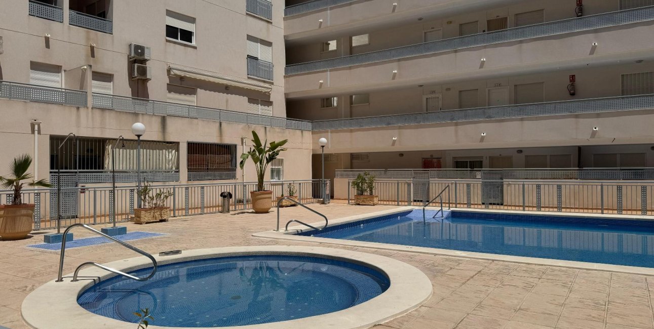Reventa - Apartamento / piso -
Almoradí
