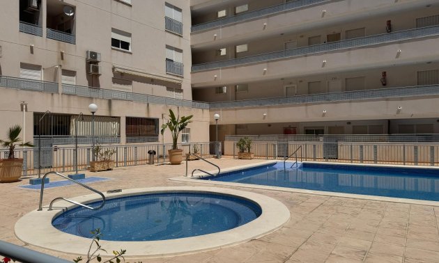 Reventa - Apartamento / piso -
Almoradí