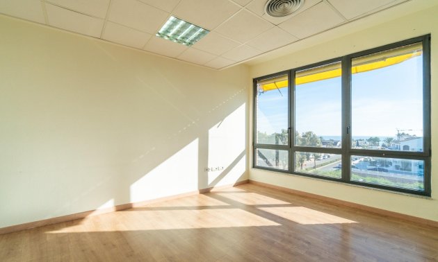 Wynajem długoterminowy - Lokal handlowy -
Orihuela Costa - Playa Flamenca