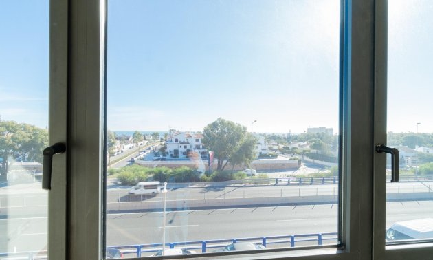 Wynajem długoterminowy - Lokal handlowy -
Orihuela Costa - Playa Flamenca