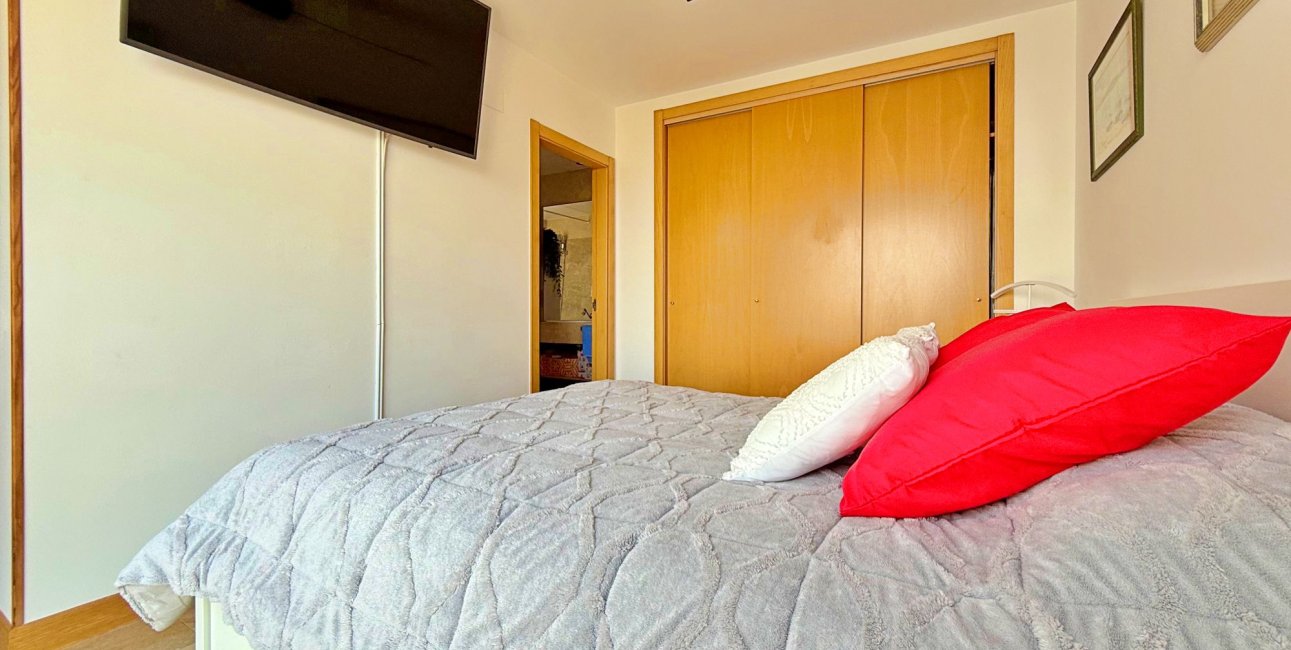 Resale - Apartment / flat -
Orihuela Costa - Campoamor