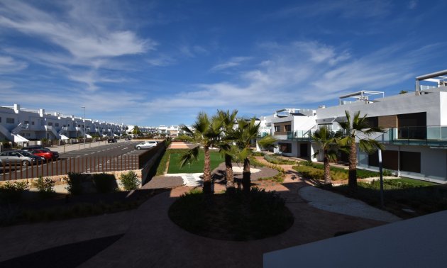 Resale - Apartment / flat -
Los Montesinos - Entre Naranjos / Vistabella Golf