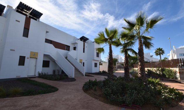 Resale - Apartment / flat -
Los Montesinos - Entre Naranjos / Vistabella Golf