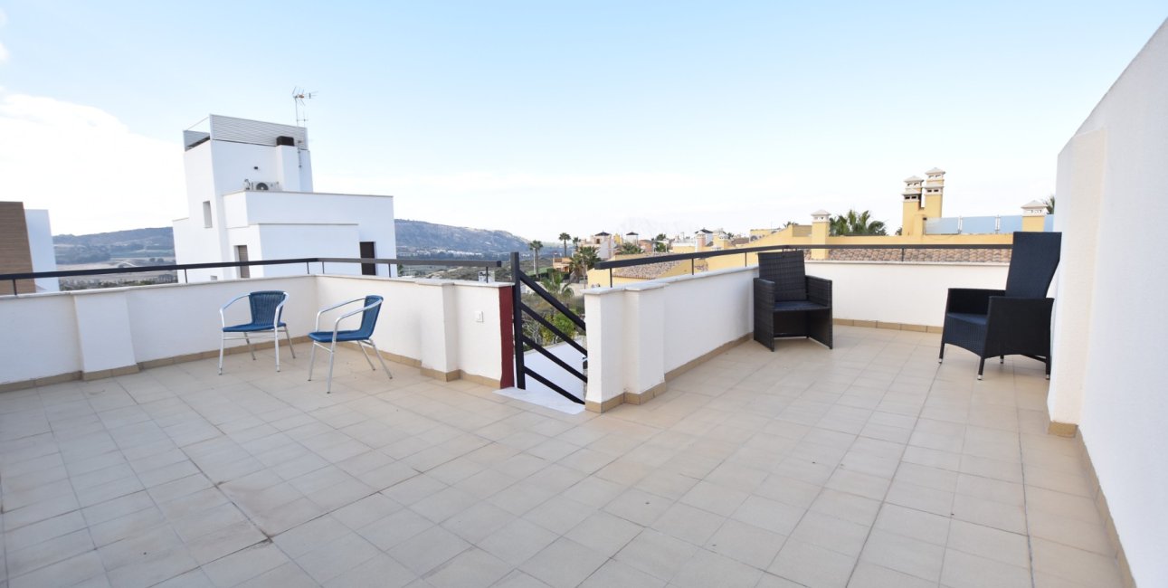 Resale - Townhouse -
Algorfa - La Finca Golf Resort