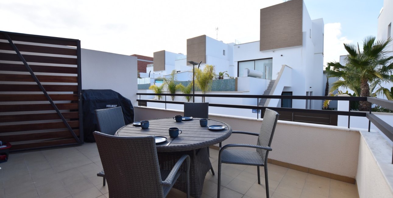 Resale - Townhouse -
Algorfa - La Finca Golf Resort