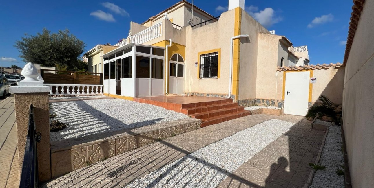 Rynek wtórny - Dom Szeregowy -
Orihuela Costa - Punta Prima