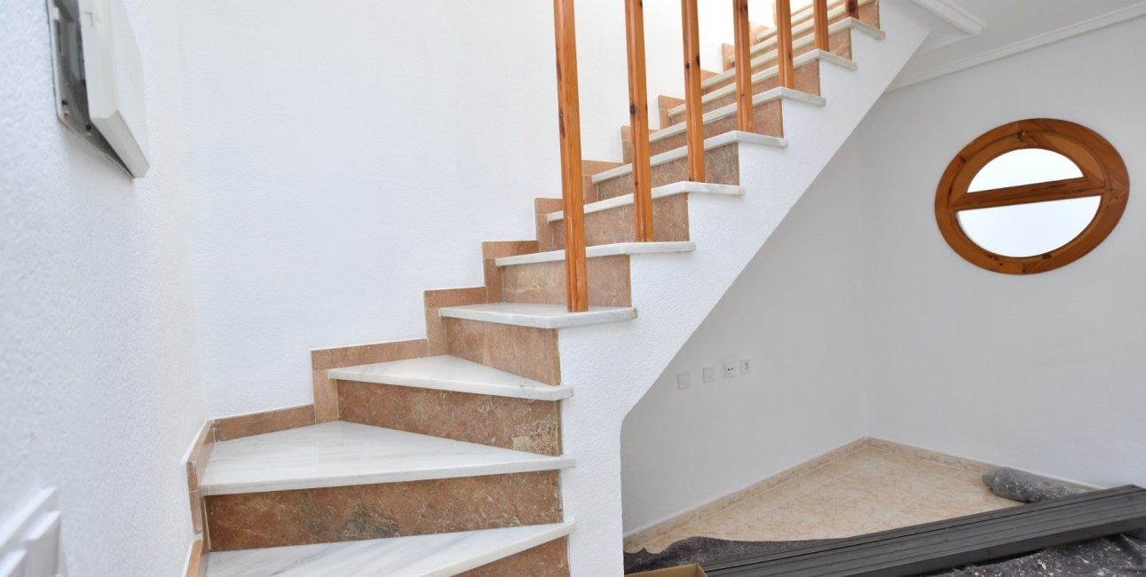 Rynek wtórny - Dom Szeregowy -
Orihuela Costa - Punta Prima