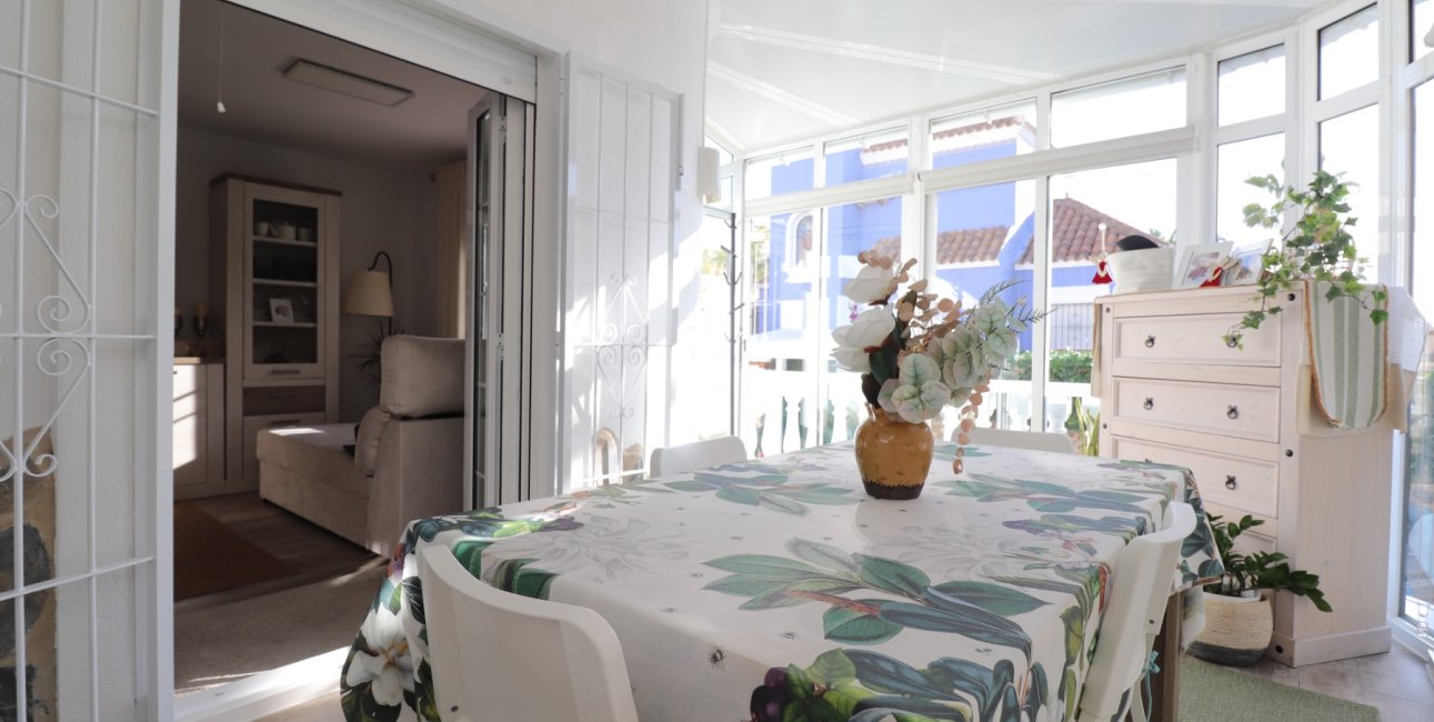 Resale - Villa -
Orihuela Costa - Villamartin