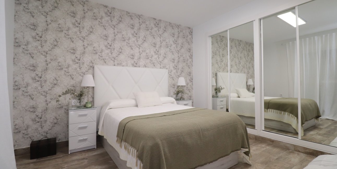 Resale - Villa -
Orihuela Costa - Villamartin