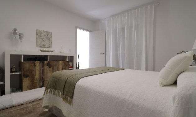 Resale - Villa -
Orihuela Costa - Villamartin