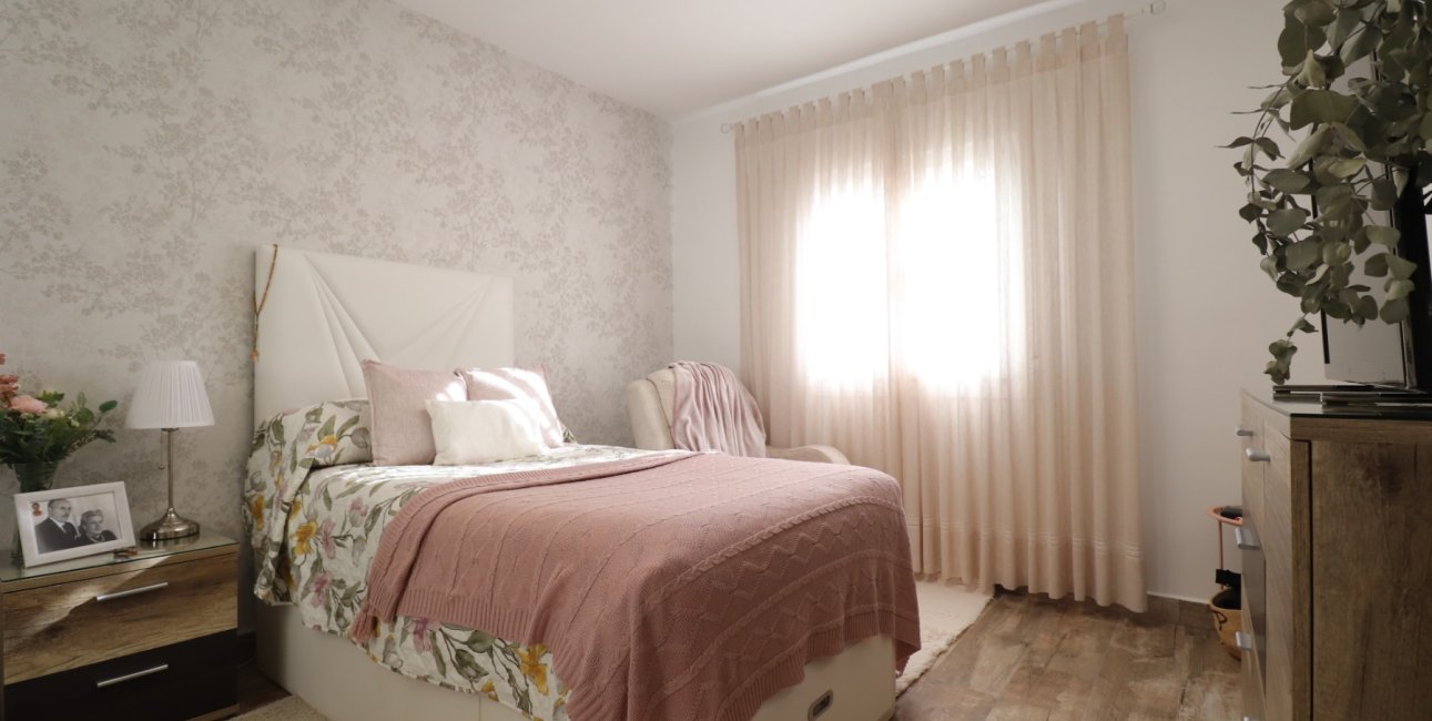 Resale - Villa -
Orihuela Costa - Villamartin