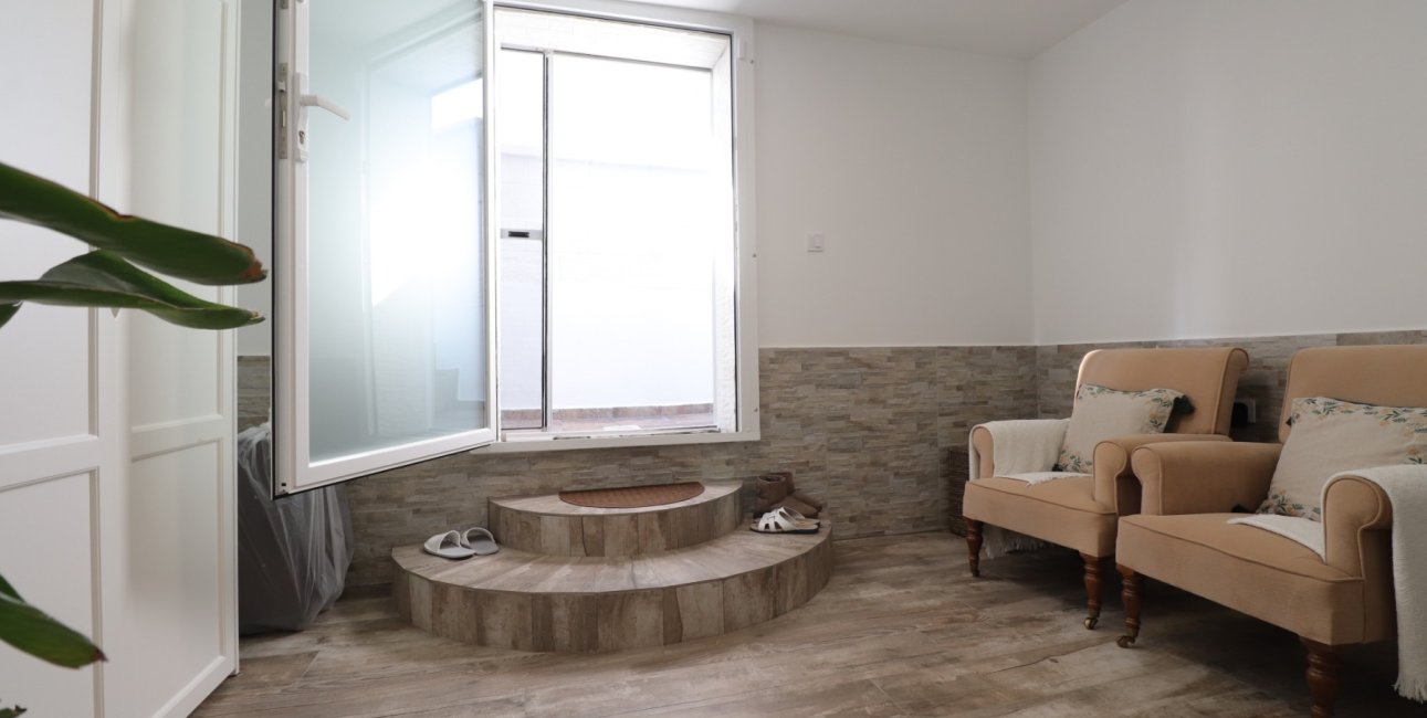 Resale - Villa -
Orihuela Costa - Villamartin