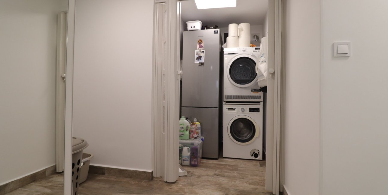 Resale - Villa -
Orihuela Costa - Villamartin