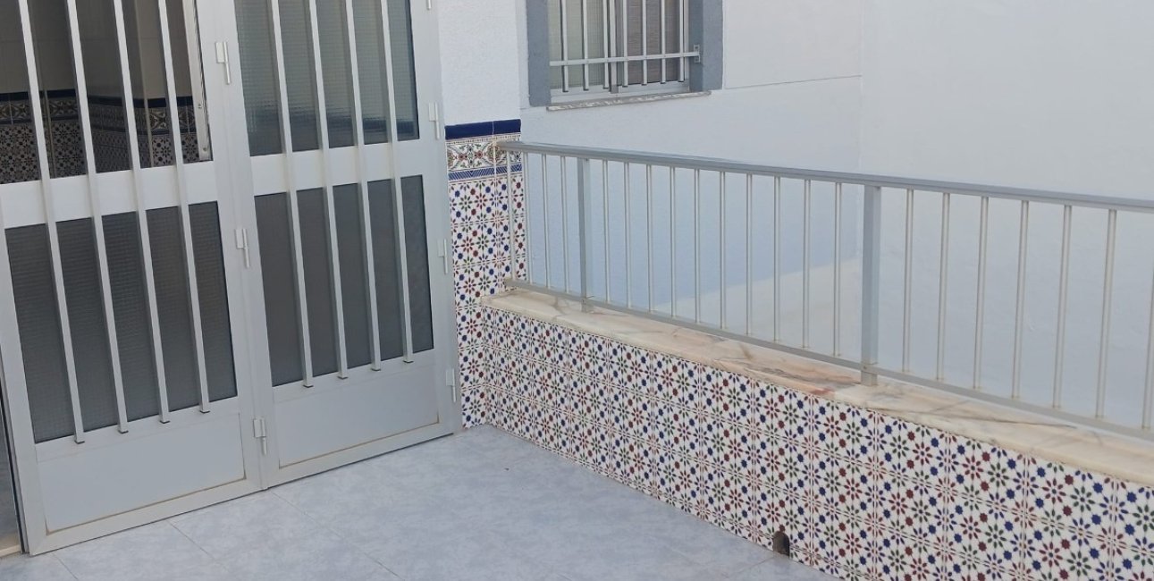 Rynek wtórny - Dom Szeregowy -
San Pedro del Pinatar - Los Antolinos