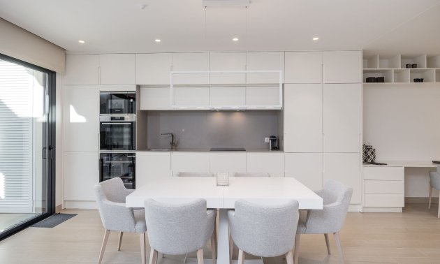 Resale - Apartment / flat -
Las Colinas Golf Resort