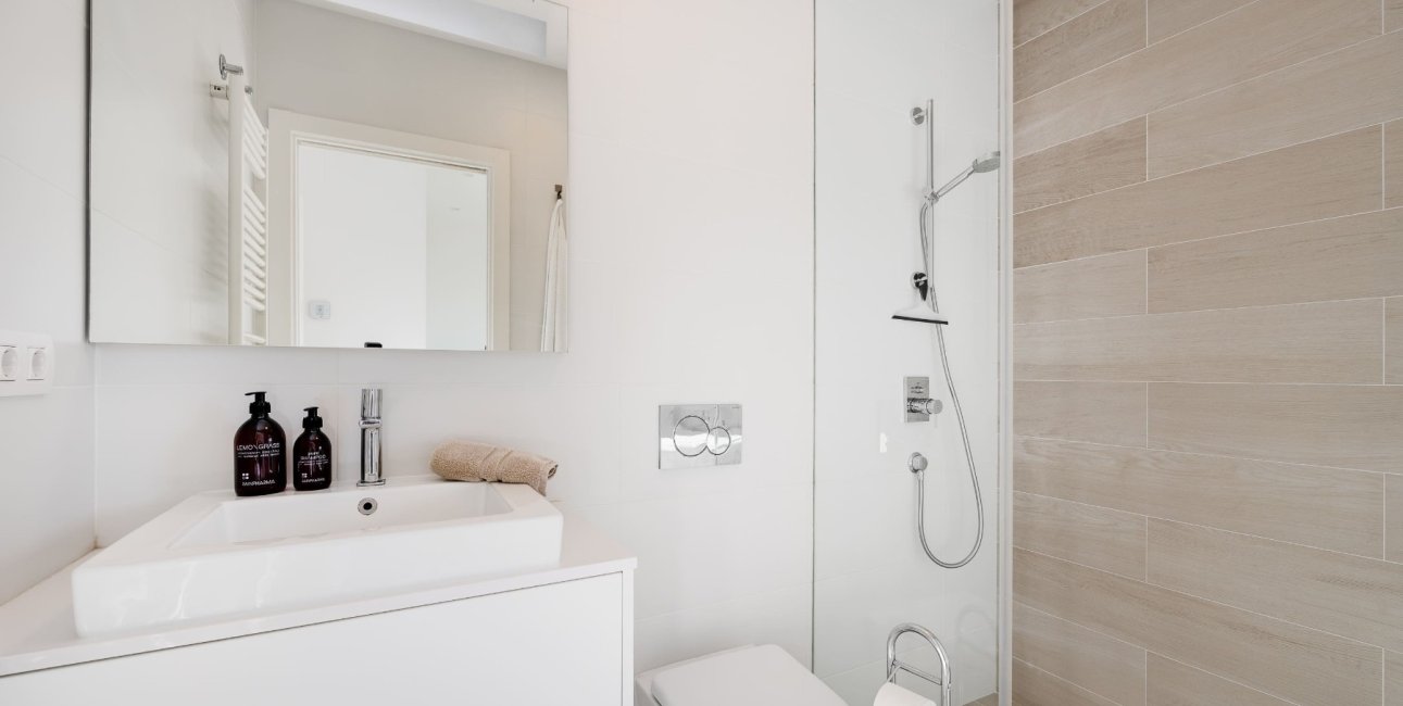 Resale - Apartment / flat -
Las Colinas Golf Resort