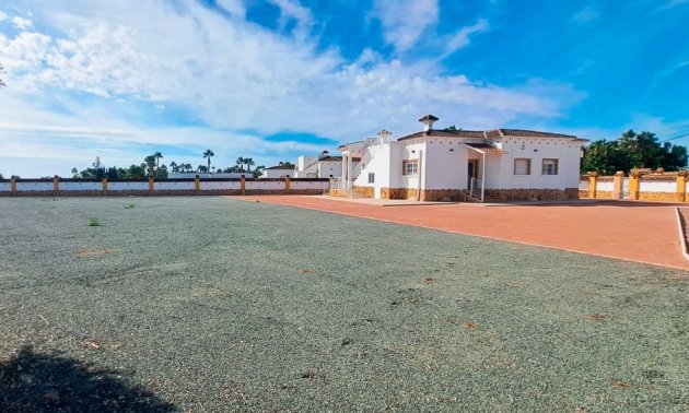 Resale - Country House -
Catral - Catral - Country