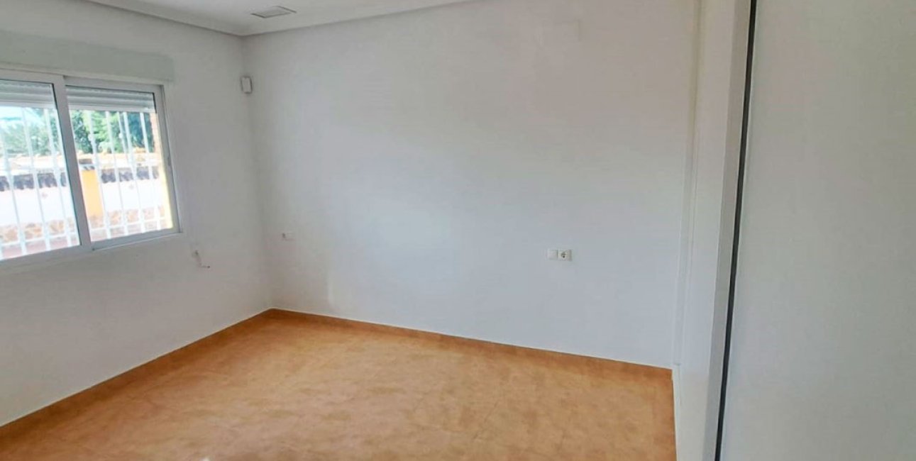 Resale - Country House -
Catral - Catral - Country