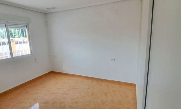 Resale - Country House -
Catral - Catral - Country