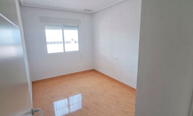 Resale - Country House -
Catral - Catral - Country