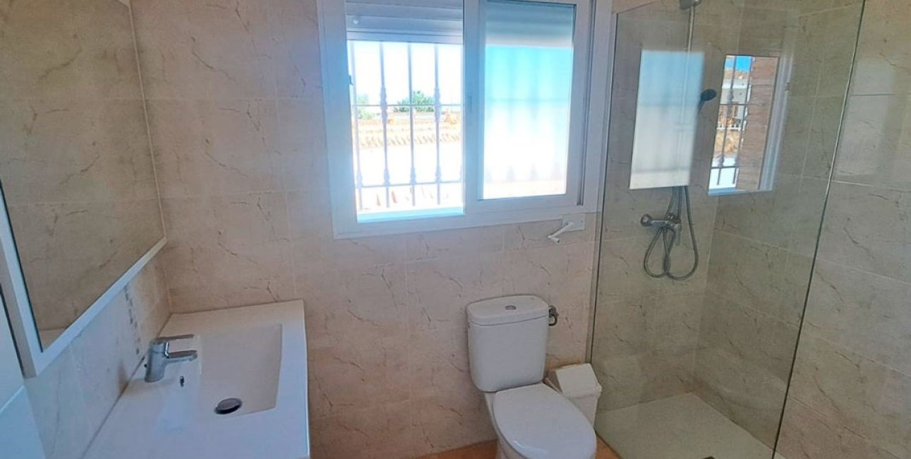 Resale - Country House -
Catral - Catral - Country