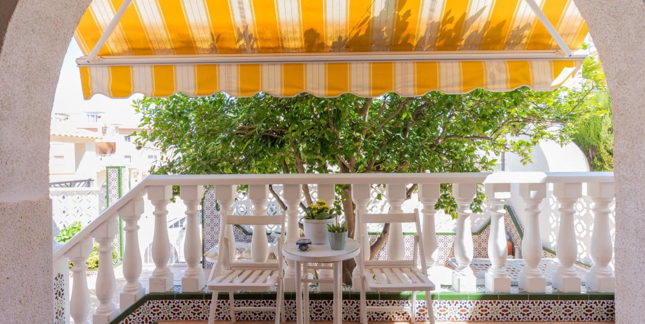 Resale - Villa -
Torrevieja - Torreblanca