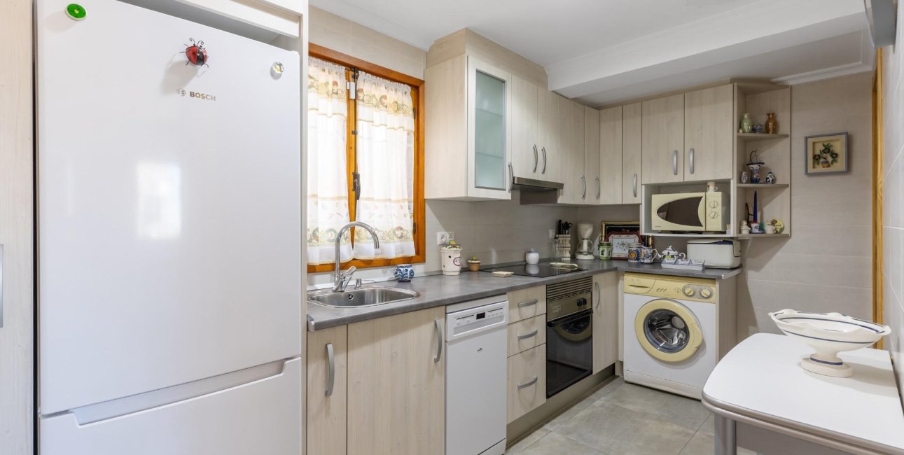 Resale - Villa -
Torrevieja - Torreblanca