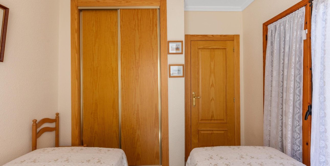 Resale - Villa -
Torrevieja - Torreblanca