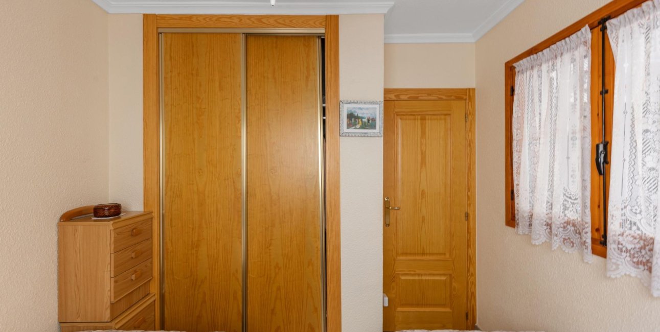 Resale - Villa -
Torrevieja - Torreblanca