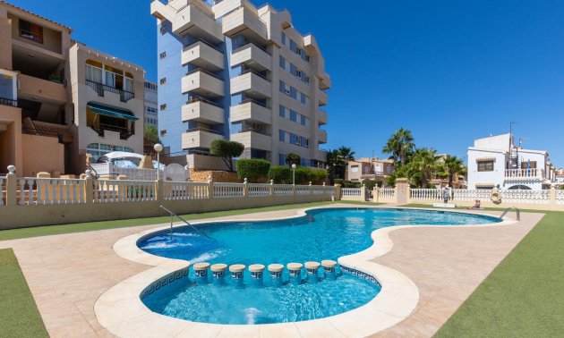 Resale - Villa -
Torrevieja - Torreblanca