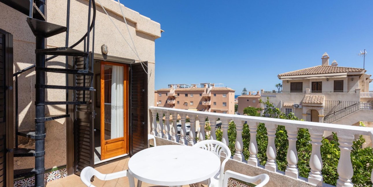 Resale - Villa -
Torrevieja - Torreblanca