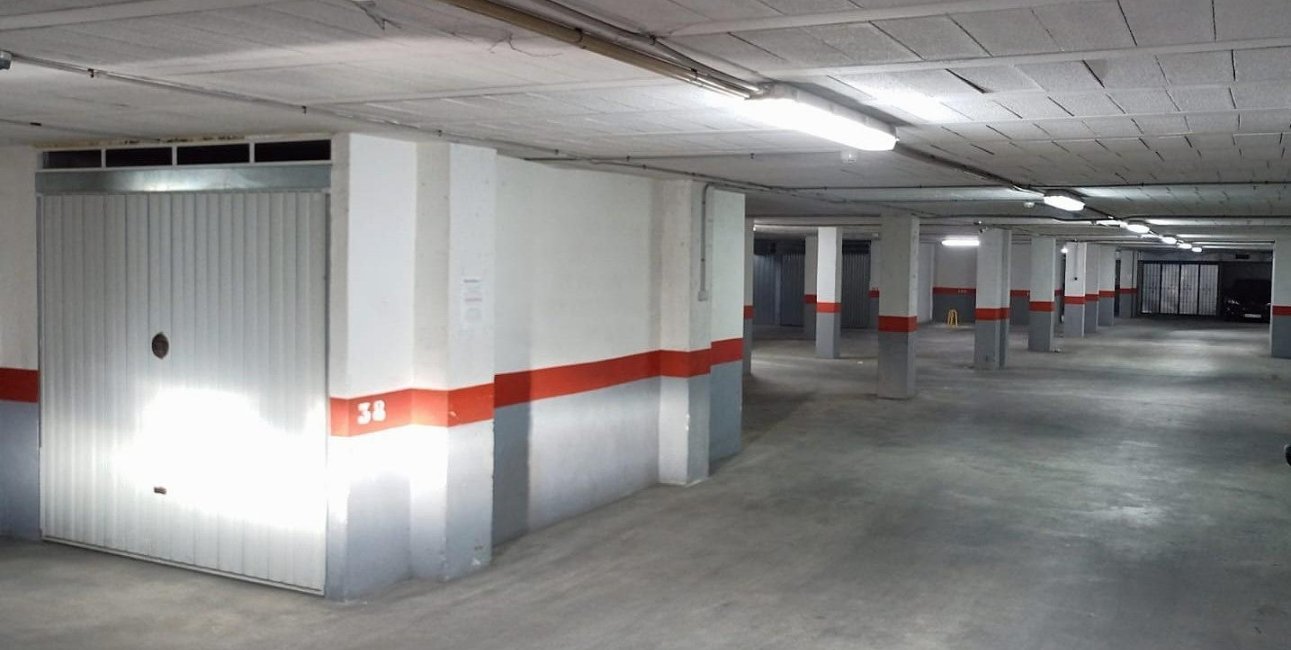 Resale - Garage -
Torrevieja - Estacion de autobuses