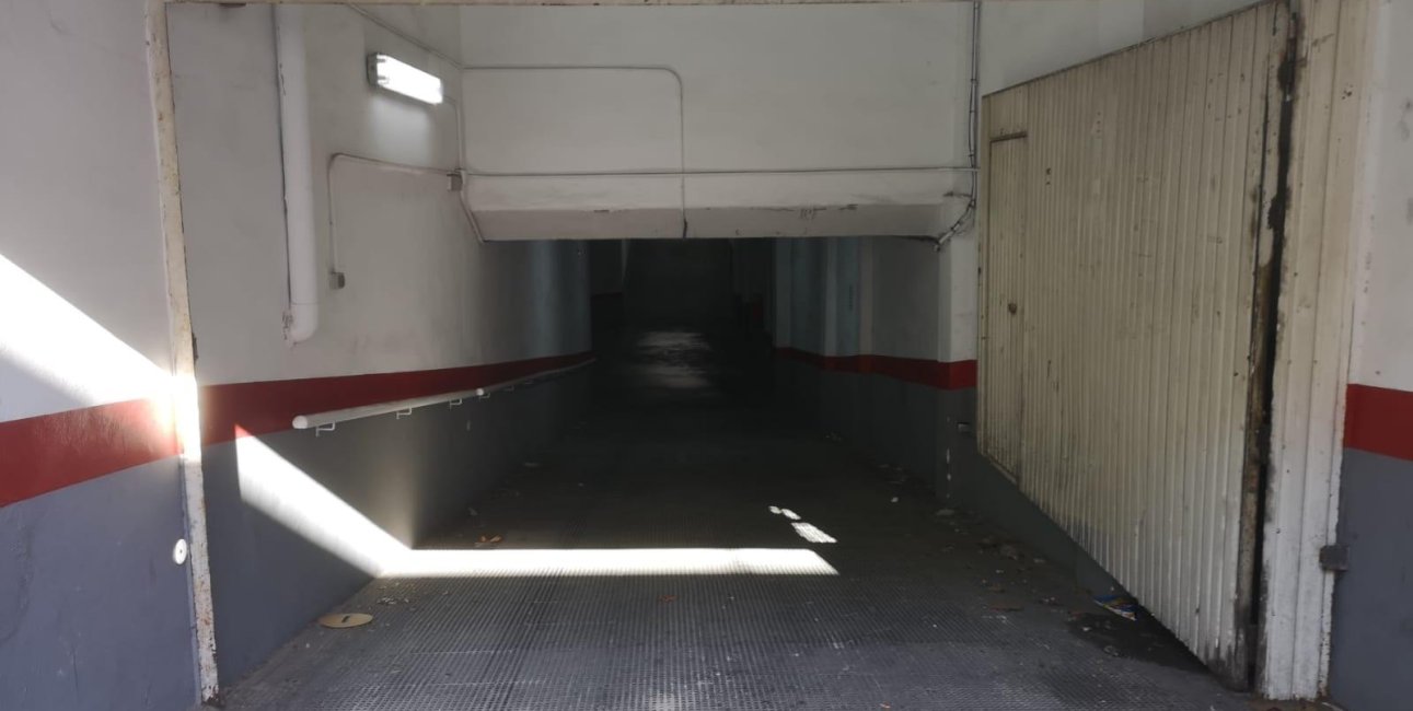 Resale - Garage -
Torrevieja - Estacion de autobuses