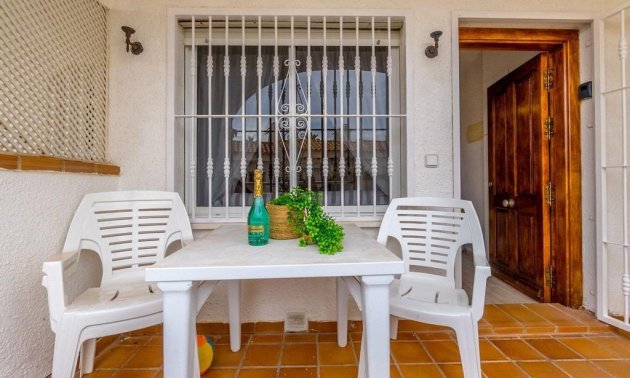 Resale - Apartment / flat -
Orihuela Costa - Aguamarina