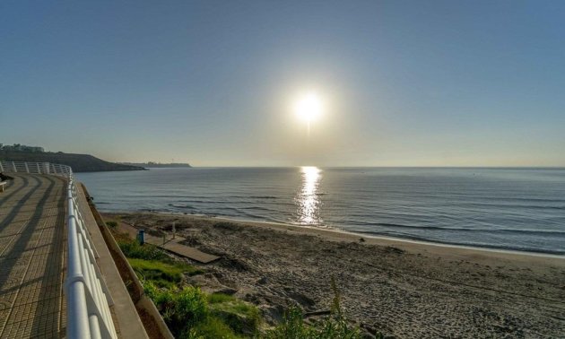 Resale - Apartment / flat -
Orihuela Costa - Aguamarina