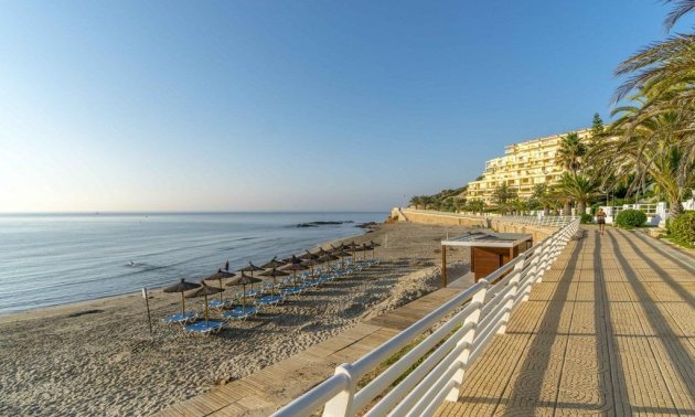 Resale - Apartment / flat -
Orihuela Costa - Aguamarina