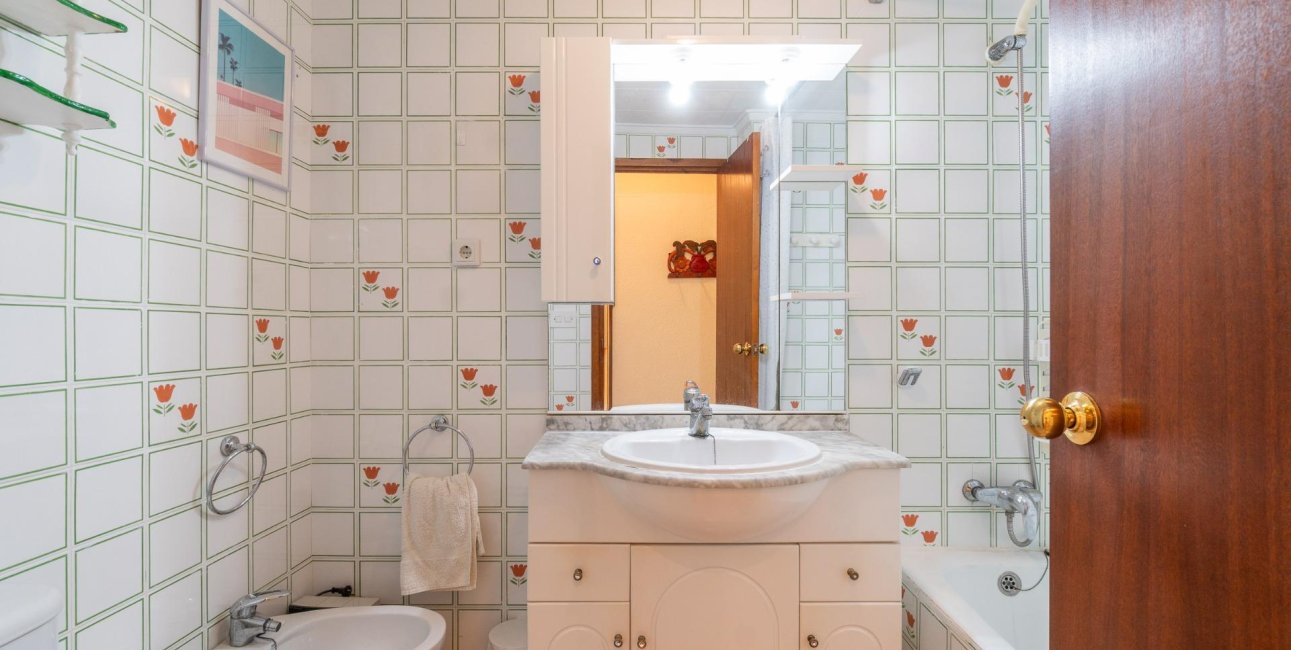 Resale - Penthouse -
Torrevieja - Playa del Cura