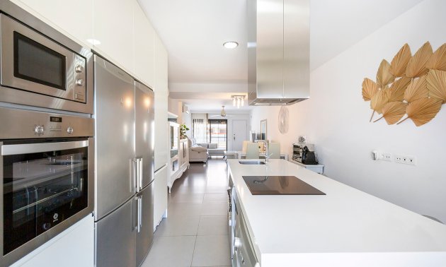 Resale - Apartment / flat -
Torre de La Horadada - Torre de La Horadada - Town