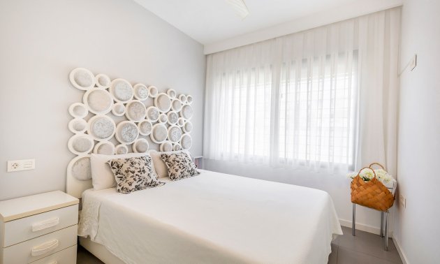 Resale - Apartment / flat -
Torre de La Horadada - Torre de La Horadada - Town