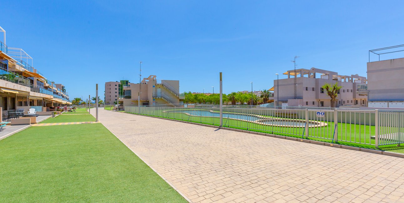 Resale - Apartment / flat -
Torre de La Horadada - Torre de La Horadada - Town