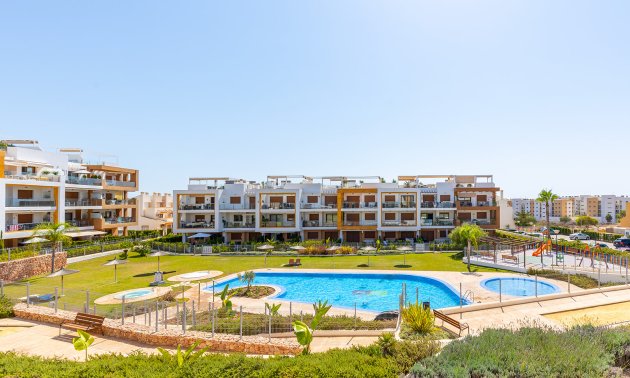 Resale - Apartment / flat -
Orihuela Costa - Villamartin