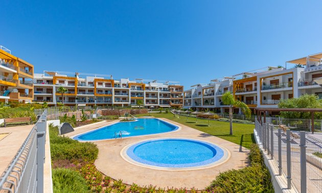 Resale - Apartment / flat -
Orihuela Costa - Villamartin