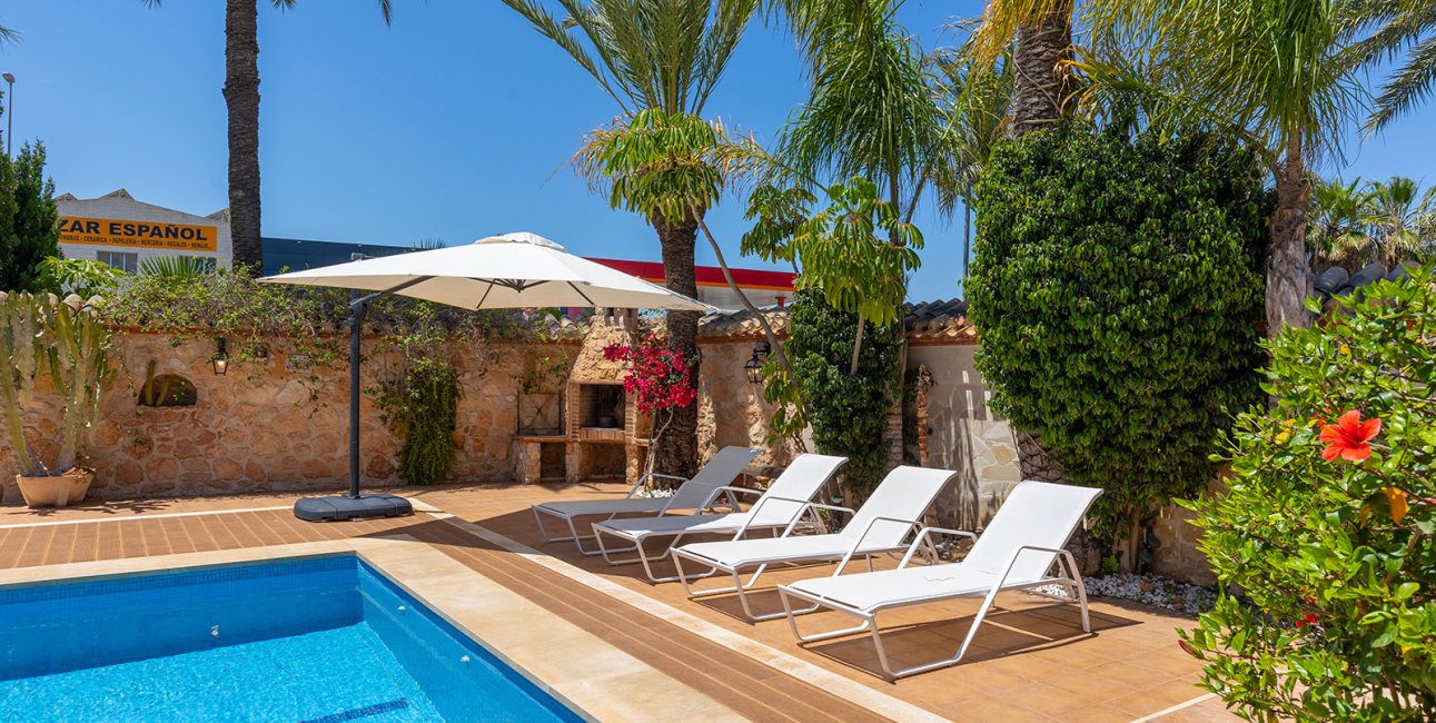 Resale - Villa -
Orihuela Costa - Punta Prima